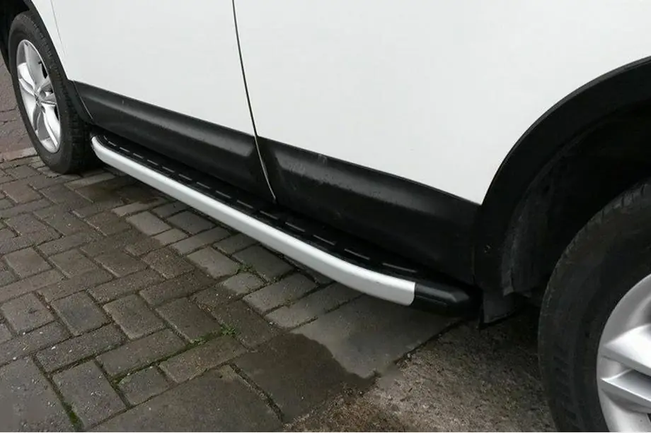 Nissan Qashqai 2007–2010 Fullmond sidetrin (2 stk., aluminium) Image