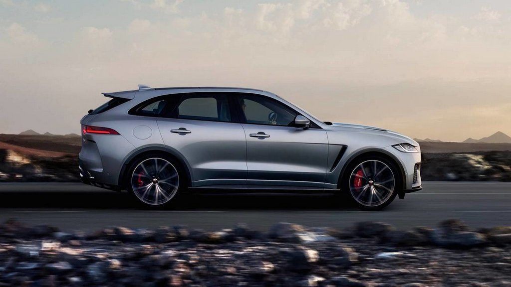 Opgraderet version af premium-crossoveren Jaguar F-Pace SVR