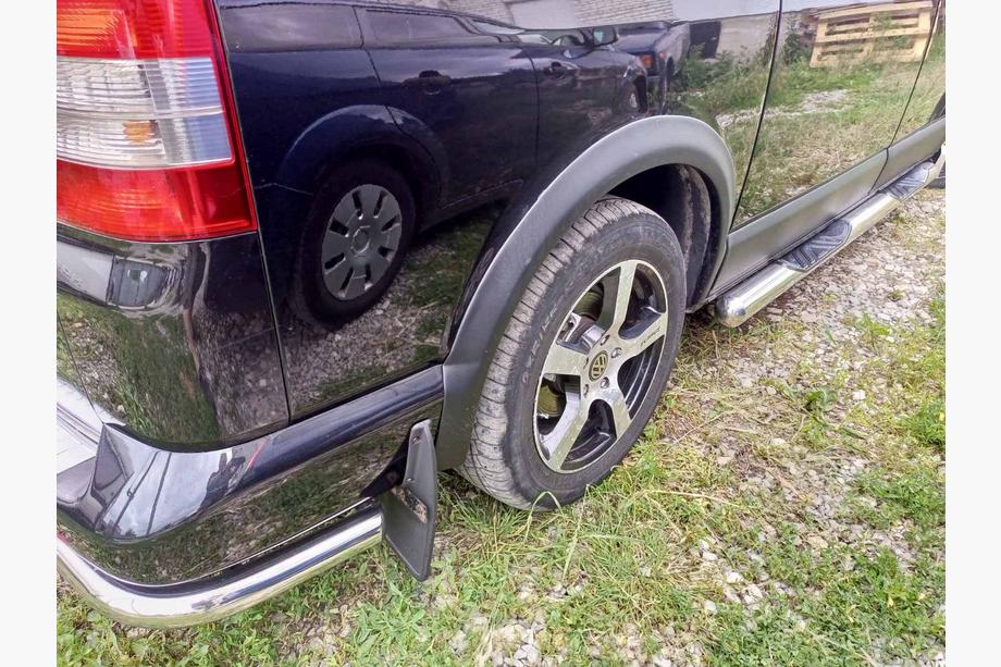 Volkswagen T5 Caravelle 2004–2010 Sæt med lister og skærmkanter (11 dele) 1 dør, kort akselafstand Foto 33