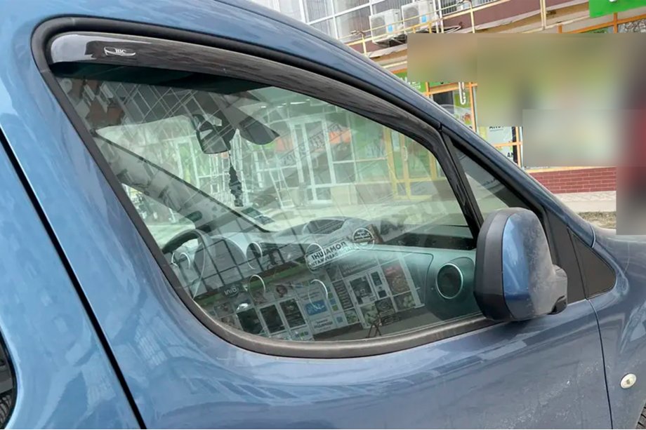 Citroen Berlingo 2008–2018 Vindafvisere, indstik (2 stk., HIC) Image