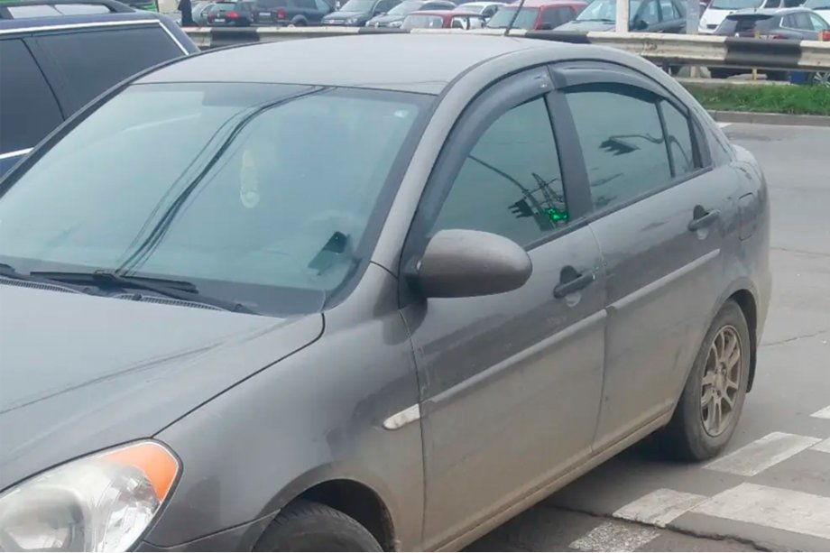 Hyundai Accent 2006–2010 Vindafvisere til sideruder (4 stk., HIC) Foto 5