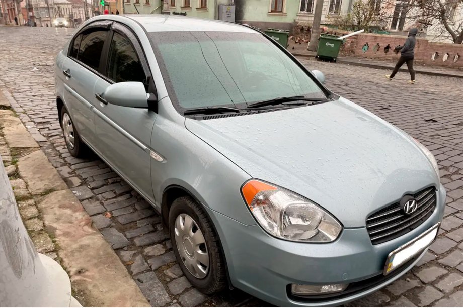 Hyundai Accent 2006–2010 Vindafvisere til sideruder (4 stk., HIC) Foto 3