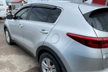 Kia Sportage 2015–2021 Vindafvisere til sideruder (4 stk., HIC) foto 2