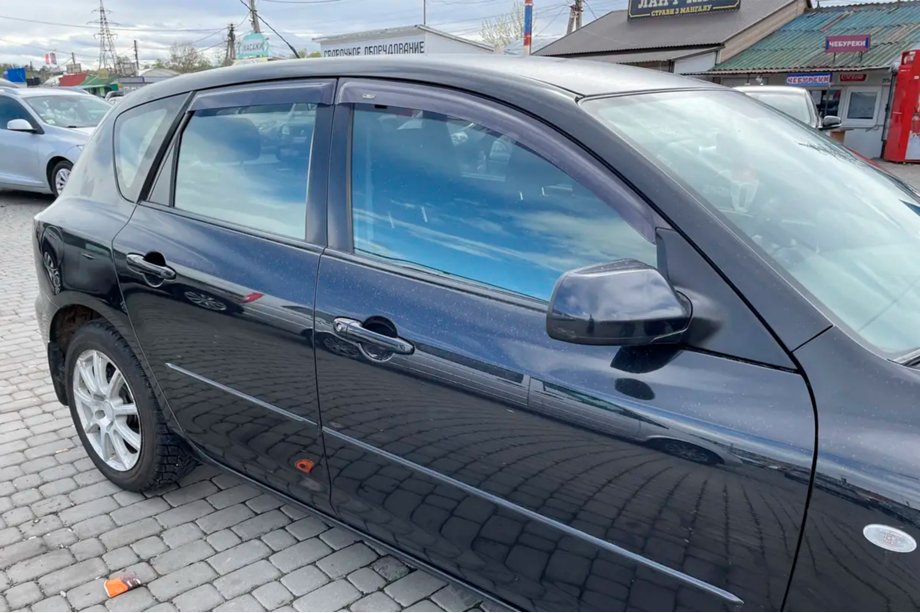 Mazda 3 2003–2009 Vindafvisere til vinduer HB (4 stk., HIC) Foto 4