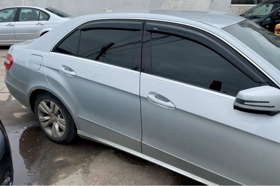 Mercedes E-class W212 2009–2016 Vindafvisere SD (4 stk., HIC) Image