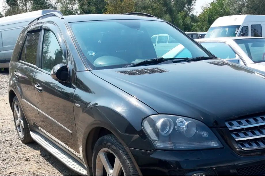 Mercedes ML W164 2005–2011 Vindafvisere til sideruder (4 stk., HIC) Foto 5