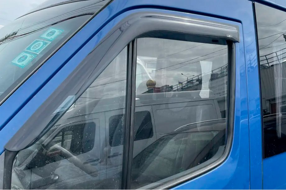 Mercedes Sprinter W901/902/903/904/905 1995–2006 Vindafvisere til sideruder (2 stk., HIC) Image