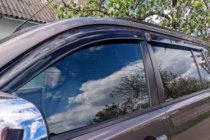 Mitsubishi Pajero Sport 2008–2015 Vindafvisere til sideruder (4 stk., HIC) foto 2