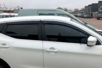 Nissan Qashqai 2014–2021 Vindafvisere til sideruder med kromliste (4 stk., HIC) foto 7
