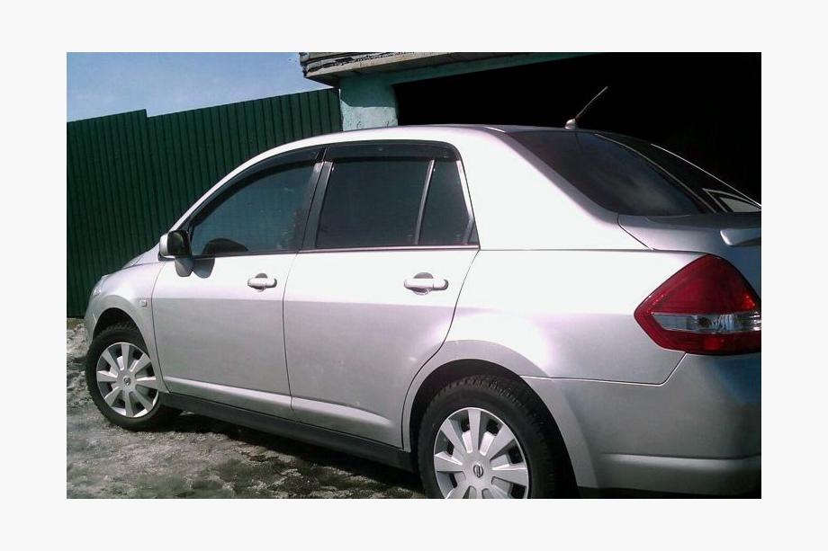 Nissan Tiida 2004–2011 Vindafvisere SD (4 stk., HIC) Image
