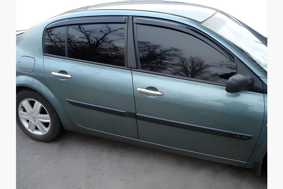 Renault Megane II 2004–2009 Vindafvisere SD (4 stk., HIC) Image