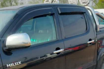 Toyota Hilux 2006–2015 Vindafvisere til sideruder (4 stk., HIC) foto 1