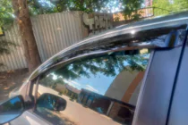 Toyota Yaris 2006–2011 Vindafvisere til vinduer HB (4 stk., HIC) foto 6
