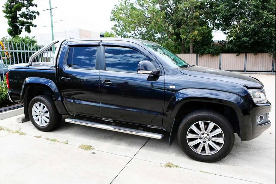Volkswagen Amarok 2010–2022 Vindafvisere til sideruder (4 stk., HIC) Foto 4