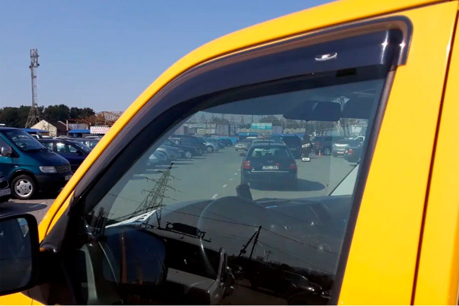 Volkswagen T5 Caravelle 2004–2010 Vindafvisere til sideruder (2 stk., HIC) Foto 4