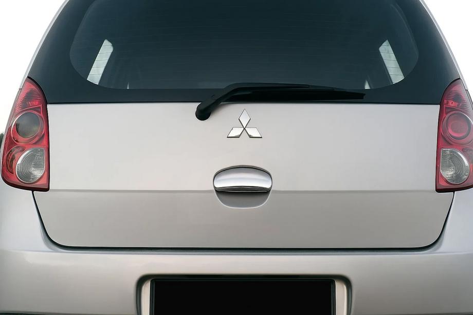 Mitsubishi Colt 2004–2012 Krom cover til bagdørshåndtag (rustfrit stål) Image
