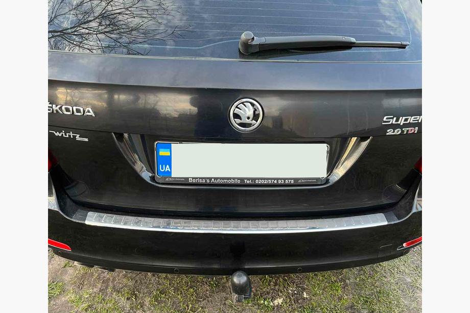 Skoda Superb 2009–2015 Bagkofangerbeskytter Carmos V1 (SW, rustfrit stål) Image