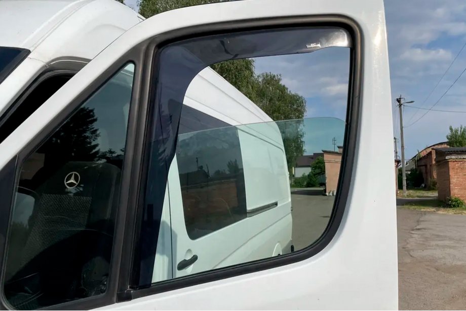 Volkswagen Crafter 2006–2016 Vindafvisere, indstik (2 stk., HIC) Foto 14