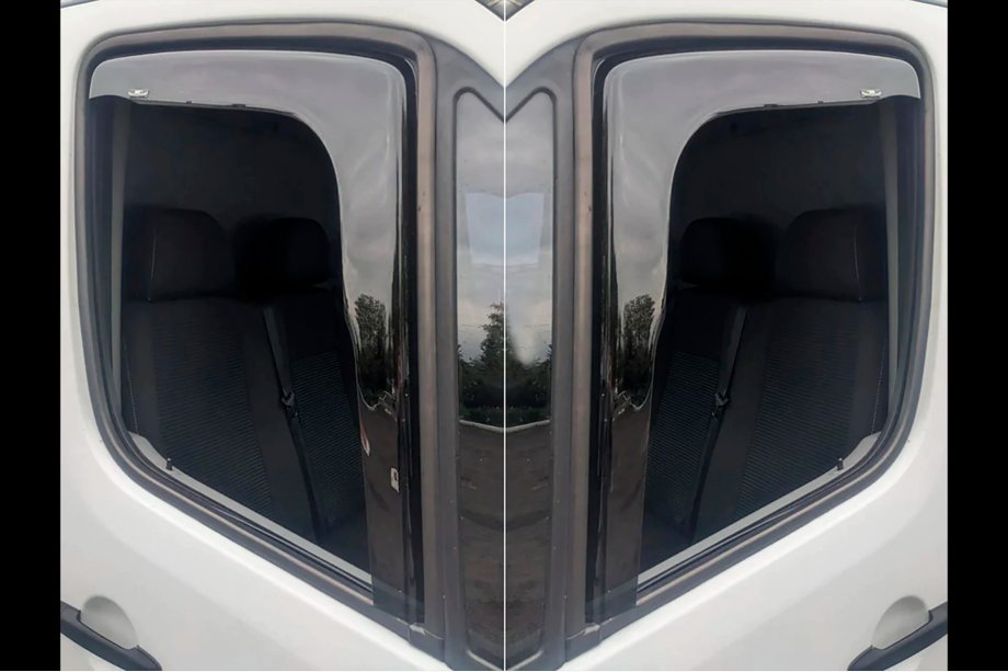 Volkswagen Crafter 2006–2016 Vindafvisere, indstik (2 stk., HIC) Foto 10