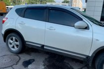 Nissan Qashqai 2010–2014 Vindafvisere til sideruder (4 stk., HIC) foto 3