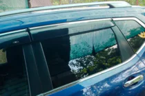 Nissan X-trail T32/Rogue 2014–2021 Vindafvisere til sideruder med kromliste (4 stk., HIC) foto 3