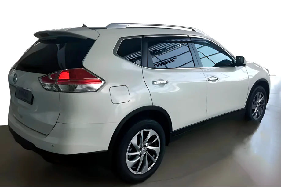 Nissan X-trail T32/Rogue 2014–2021 Vindafvisere til sideruder med kromliste (4 stk., HIC) Image