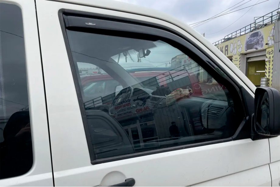 Volkswagen T5 Multivan 2003–2010 Vindafvisere, indstik (2 stk., HIC) Foto 10
