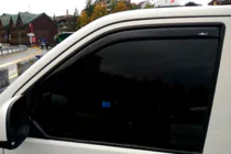 Volkswagen T5 2010–2015 Vindafvisere, indstik (2 stk., HIC) foto 1