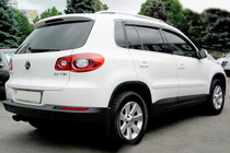 Volkswagen Tiguan 2007–2016 Vindafvisere til sideruder med kromliste (4 stk., HIC) foto 3