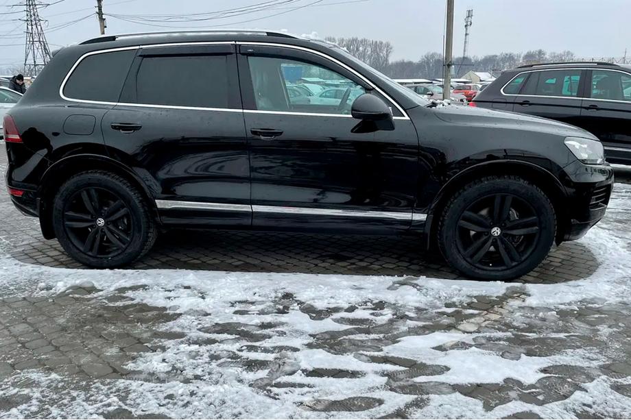 Volkswagen Touareg 2010–2018 Vindafvisere til sideruder med kromliste (4 stk., HIC) Foto 7