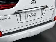 Lexus LX570/450d 2008–2022 Bageste nummerpladeholder med LED (2007-2023) foto 4
