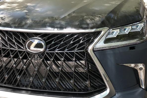 Sådan laver du et facelift på Lexus LX570