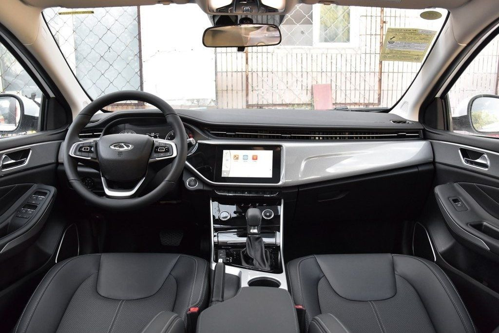 Opdateret mellemstor sedan Chery Arrizo 5