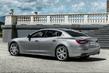 Prestigefyldt sedan: Maserati Quattroporte foto 12