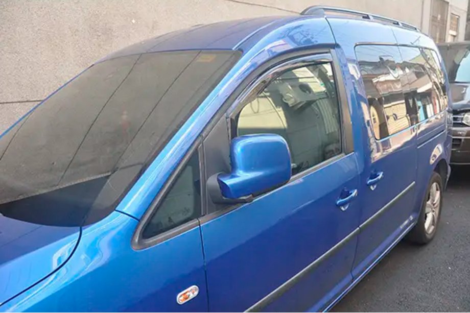 Peugeot Partner Tepee 2008–2018 Vindafvisere, indstik (2 stk., HIC) Image