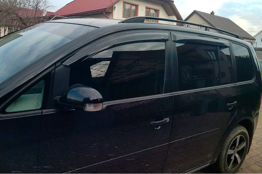 Volkswagen Touran 2003–2010 Vindafvisere til sideruder (4 stk., HIC) Foto 8