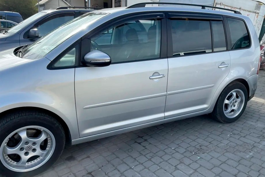 Volkswagen Touran 2003–2010 Vindafvisere til sideruder (4 stk., HIC) Foto 6