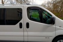 Nissan Primastar 2002–2014 Vindafvisere, indstik (2 stk., HIC) foto 1