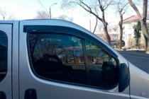 Nissan Primastar 2002–2014 Vindafvisere til sideruder (2 stk., HIC) foto 2