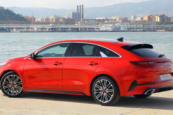 Mød stationcaren Kia ProCeed