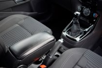 Renault Duster 2018–2024 Armlæn (til kopholder) foto 5