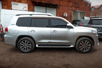 Toyota Land Cruiser 200 2007–2021 Sidetrin med LED (design 2015-2020) Hvid farve foto 4