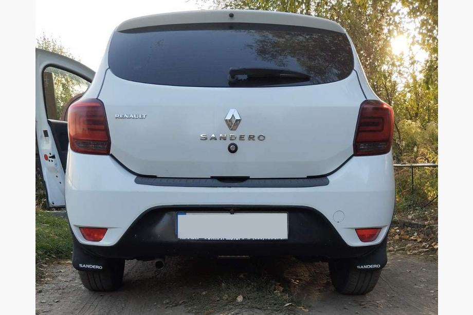Renault Sandero 2013–2022 Bageste stænklapper (2 stk.) Foto 4