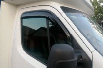 Nissan NV400 2010–2024 Vindafvisere til sideruder (2 stk., HIC) foto 2