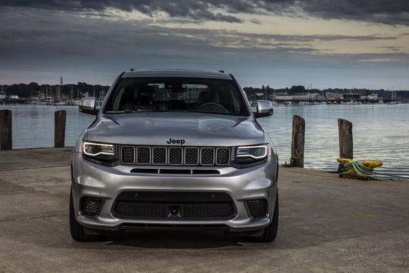 Anmeldelse af den nye generation af Jeep Grand Cherokee