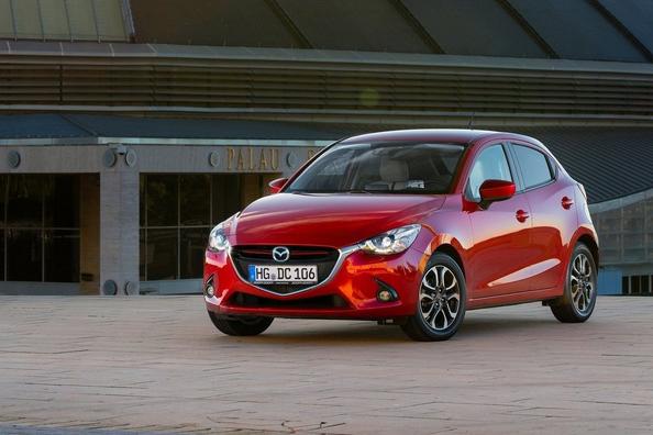Kompakt femdørs hatchback Mazda 2