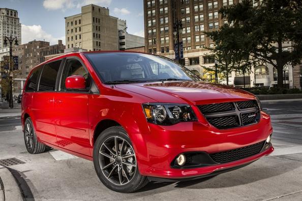 Syvsædet minivan Dodge Grand Caravan i femte generation