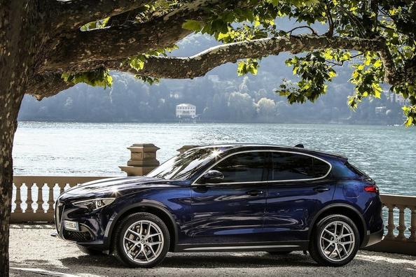 Test af den kompakte crossover Alfa Romeo Stelvio