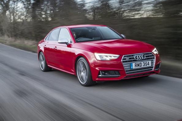 Test af sports-sedanen Audi S4