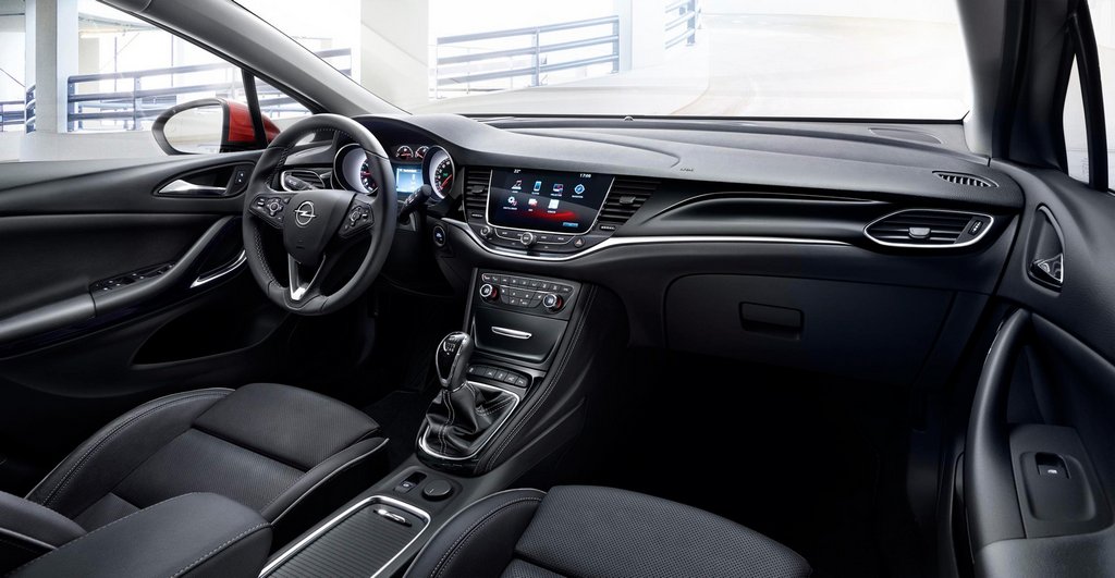 Anmeldelse af femdørs hatchback Opel Astra K
